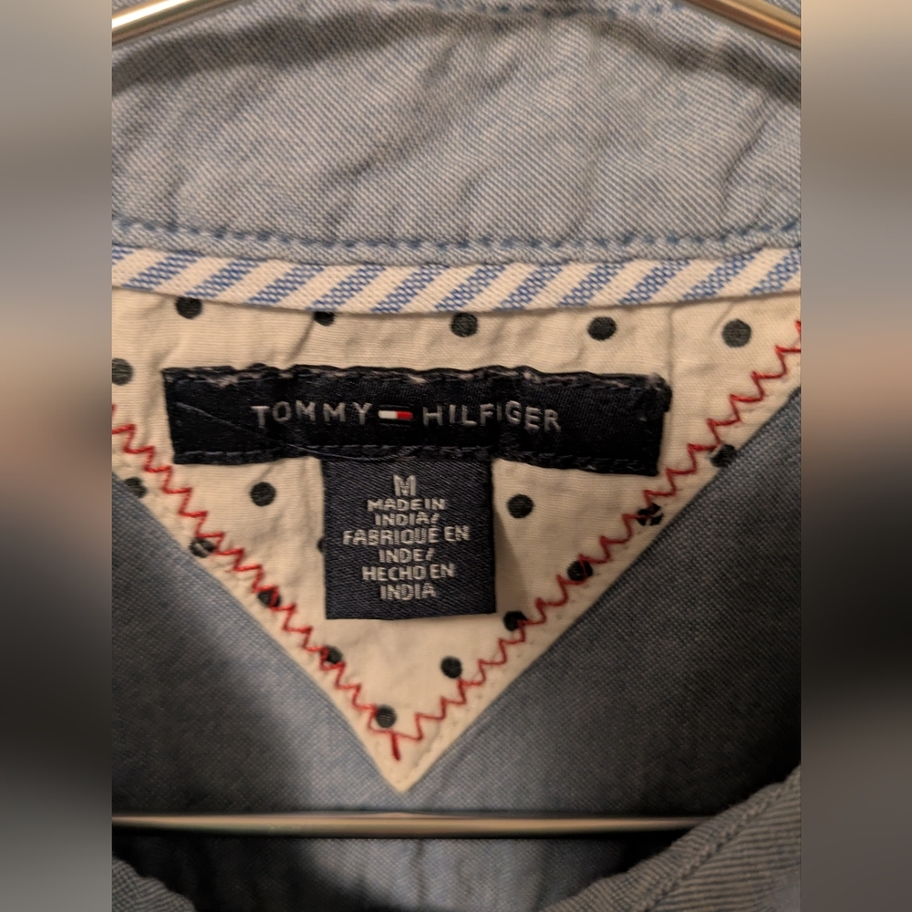 Tommy Hilfiger Light Denim Chambray Casual Shirt - Picture 3 of 6